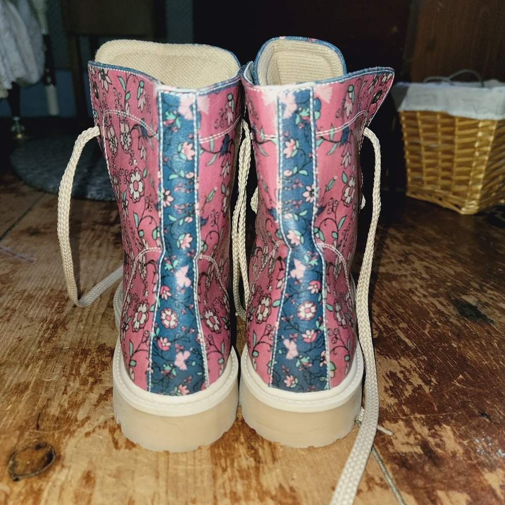 Goby Wise 🦉 Owl floral Lace up combat boots vegan faux leather Quirky RARE - Picture 12 of 15